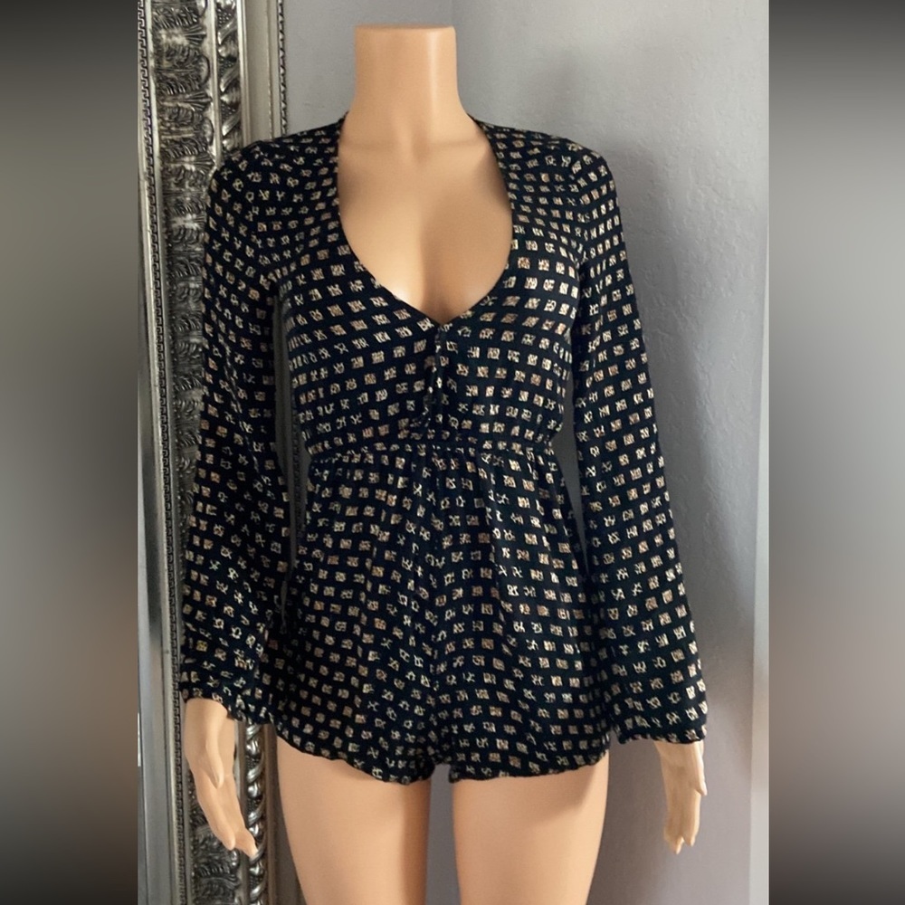 NWOT MinkPink BOHO romper sz small (4/6)